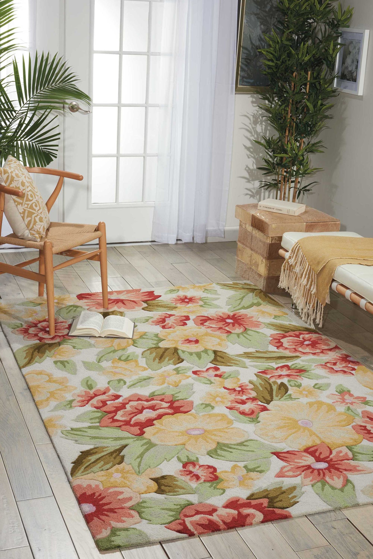 Nourison Home Fantasy  Cream  Traditional