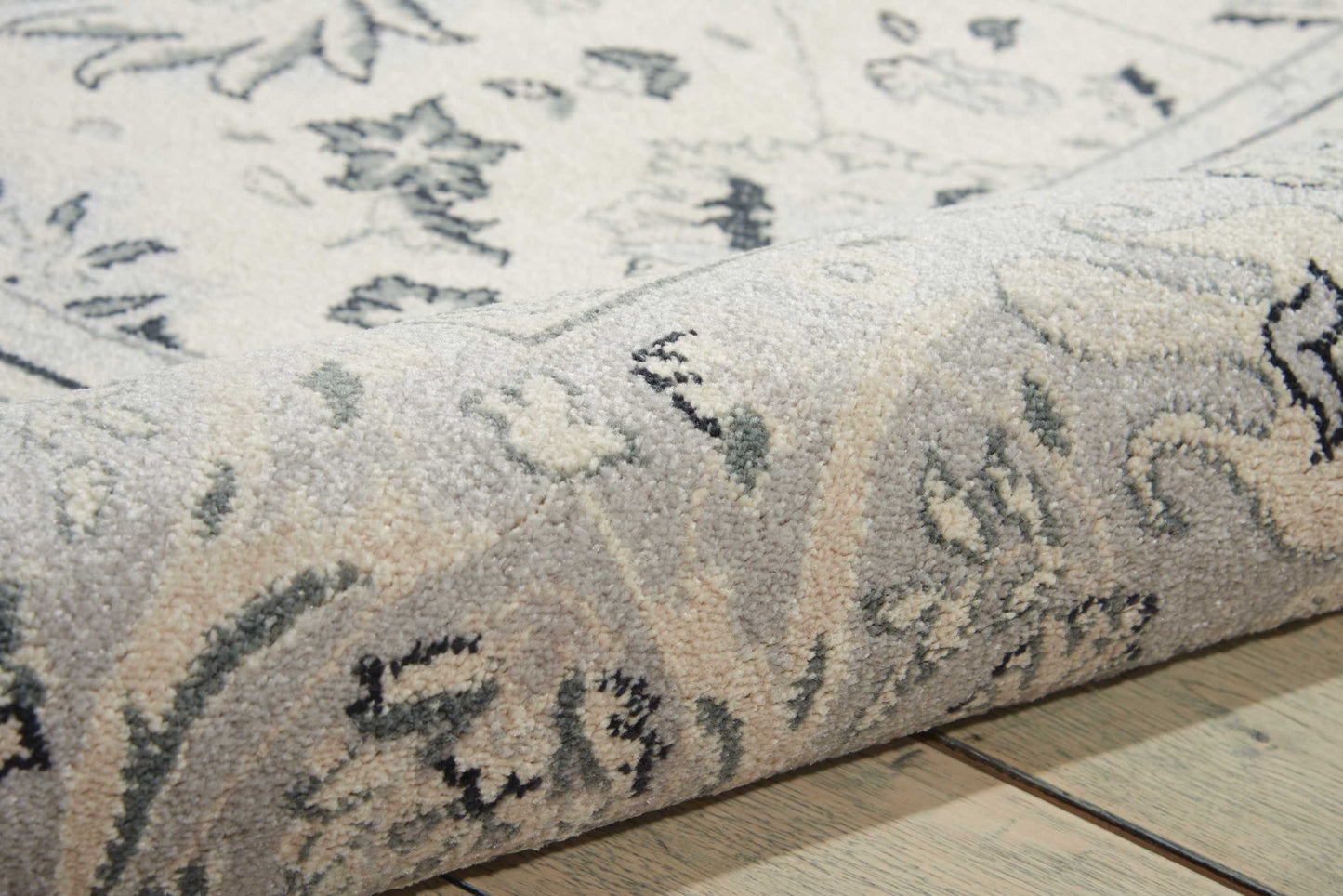 Nourison Home Maymana  Ivory  Traditional