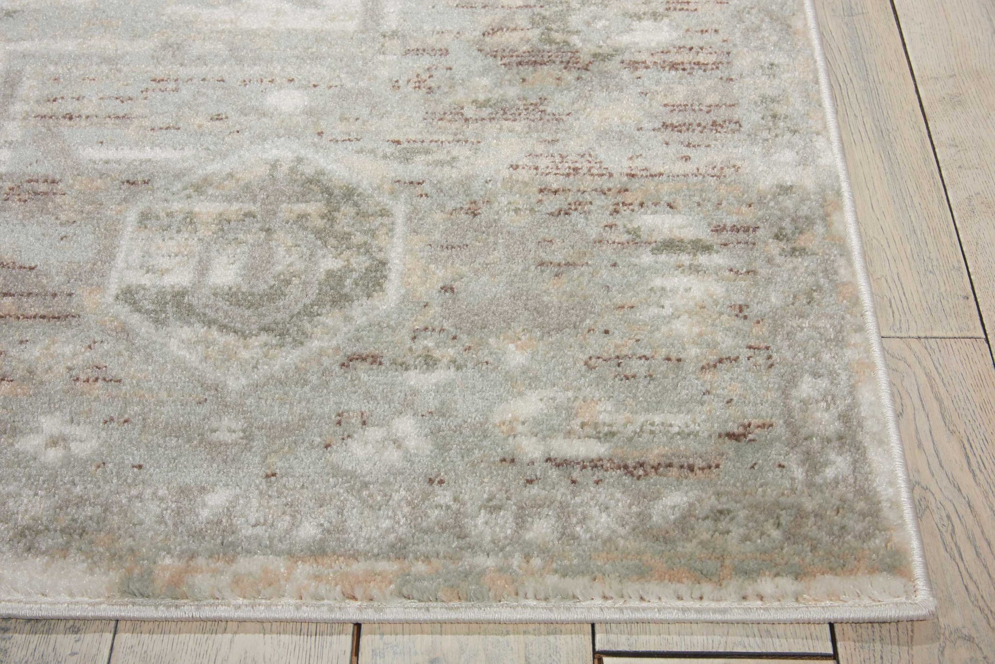 Nourison Home Euphoria  Ivory  Traditional