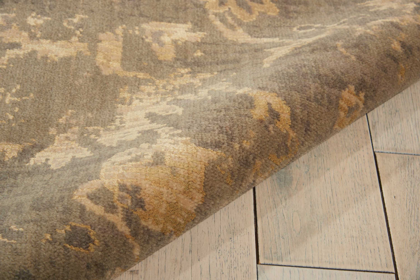 Nourison Home Silken Allure  Moss  Transitional