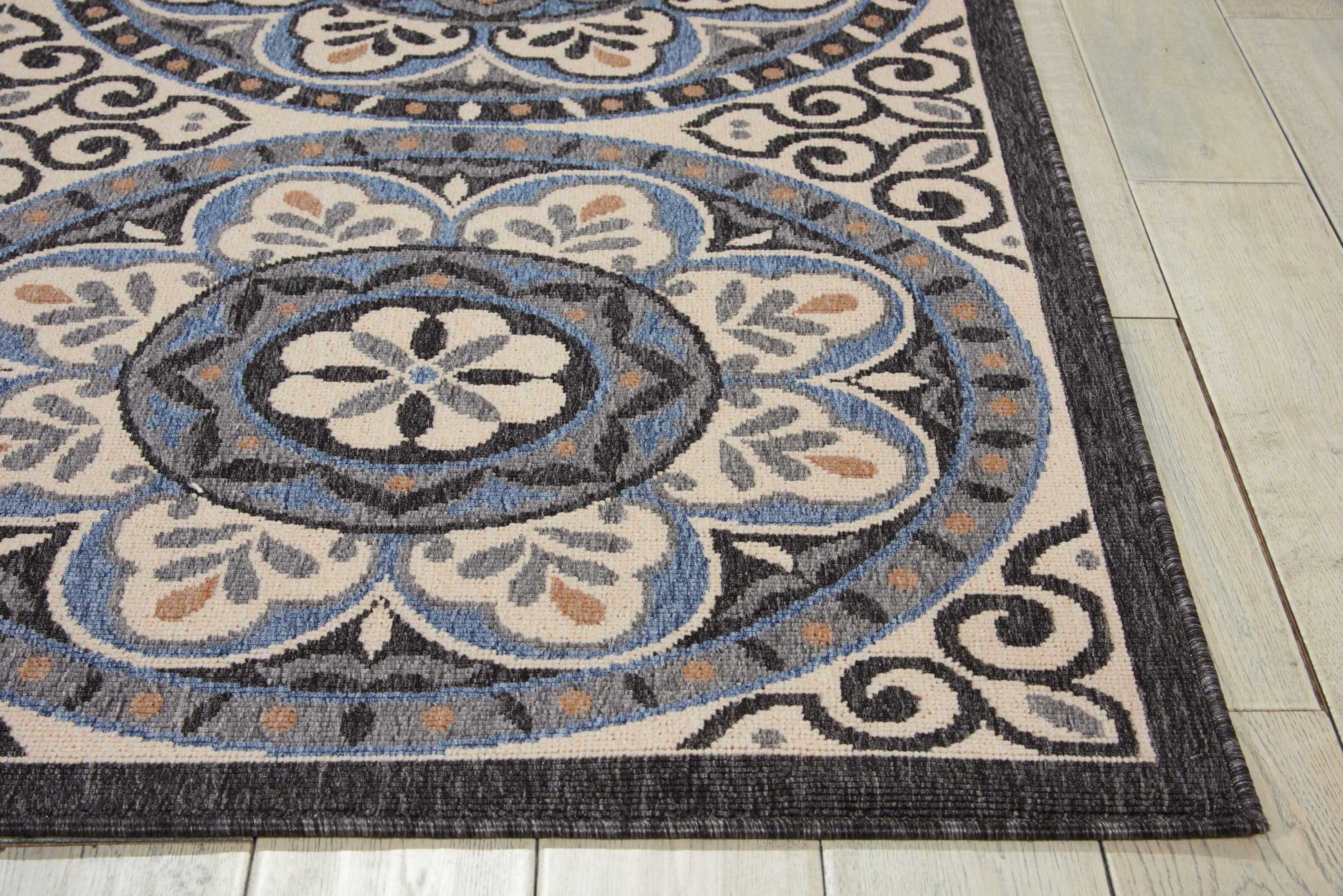 Nourison Home Caribbean  Ivory Charcoal  Transitional