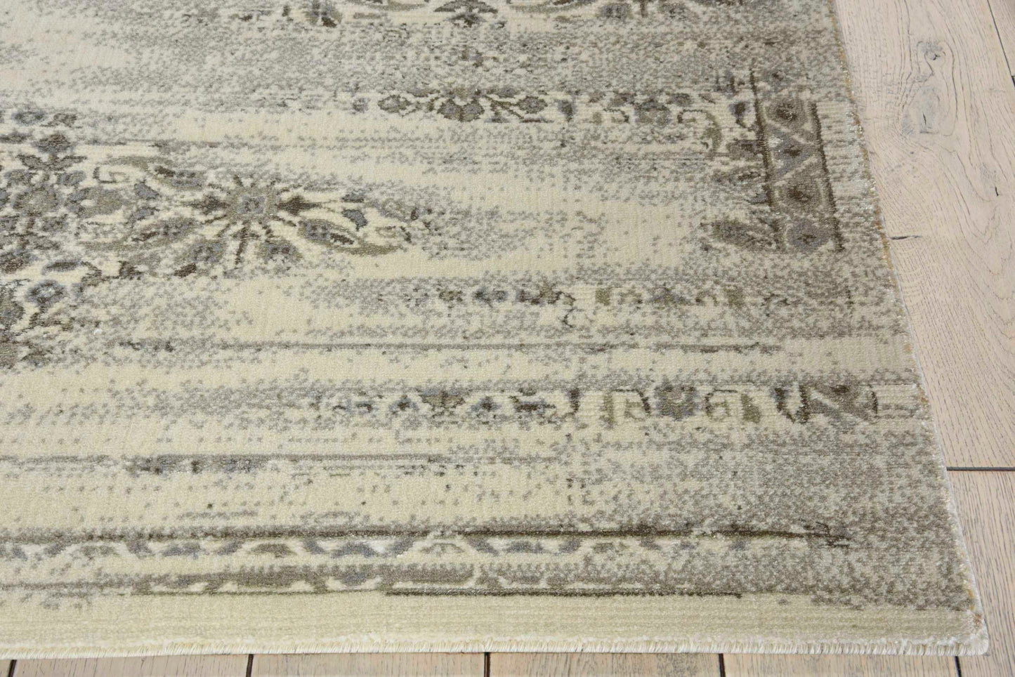 Nourison Home Luminance  Bone  Transitional
