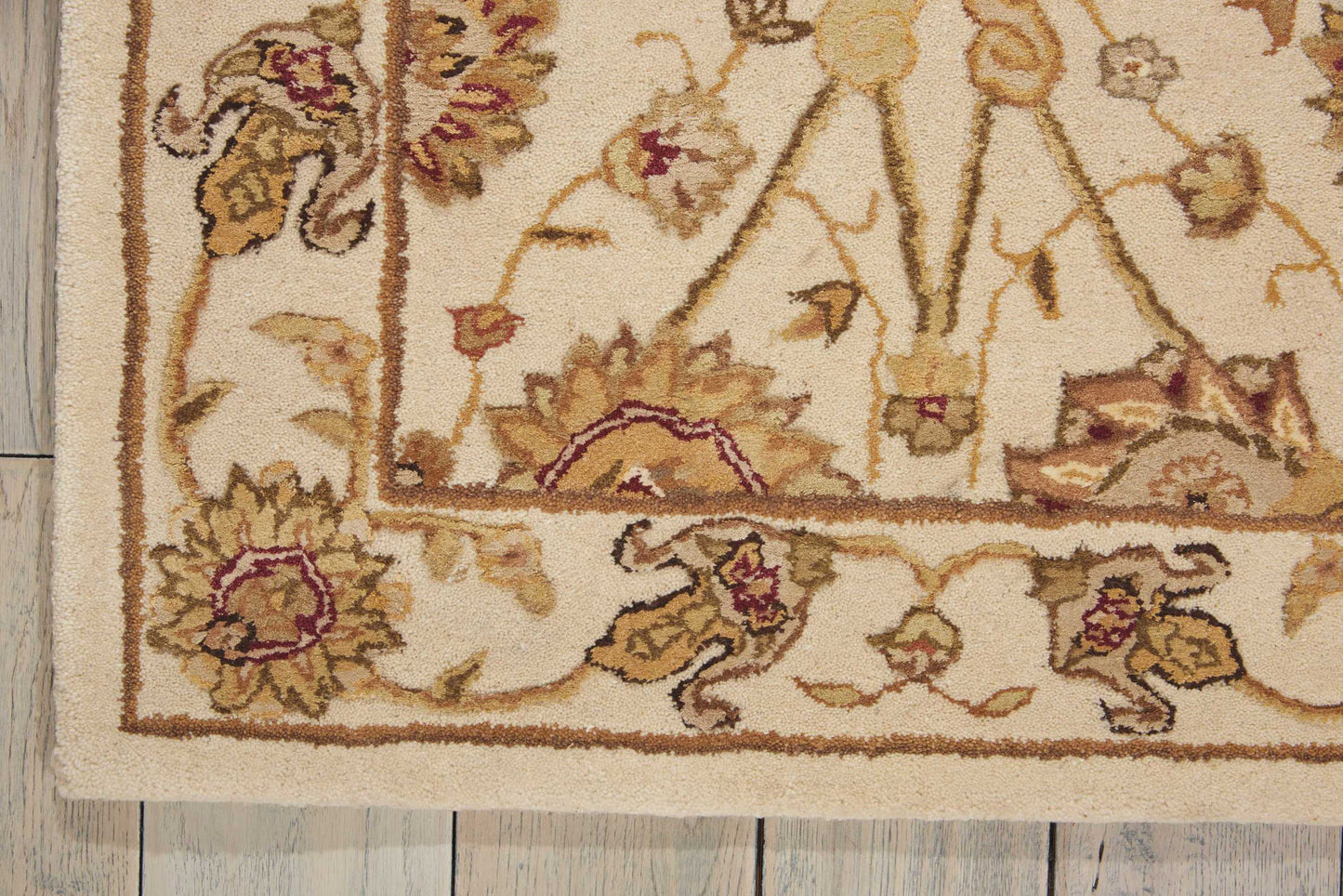 Nourison Home Nourison 3000  Ivory  Traditional