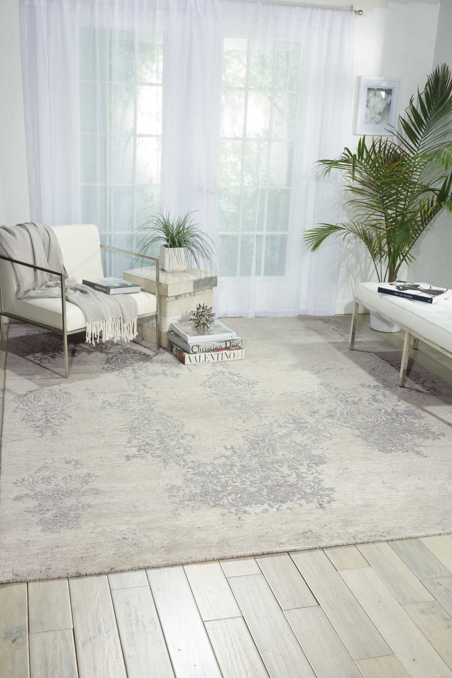 Nourison Home Silk Shadows  Ivory Silver  Transitional