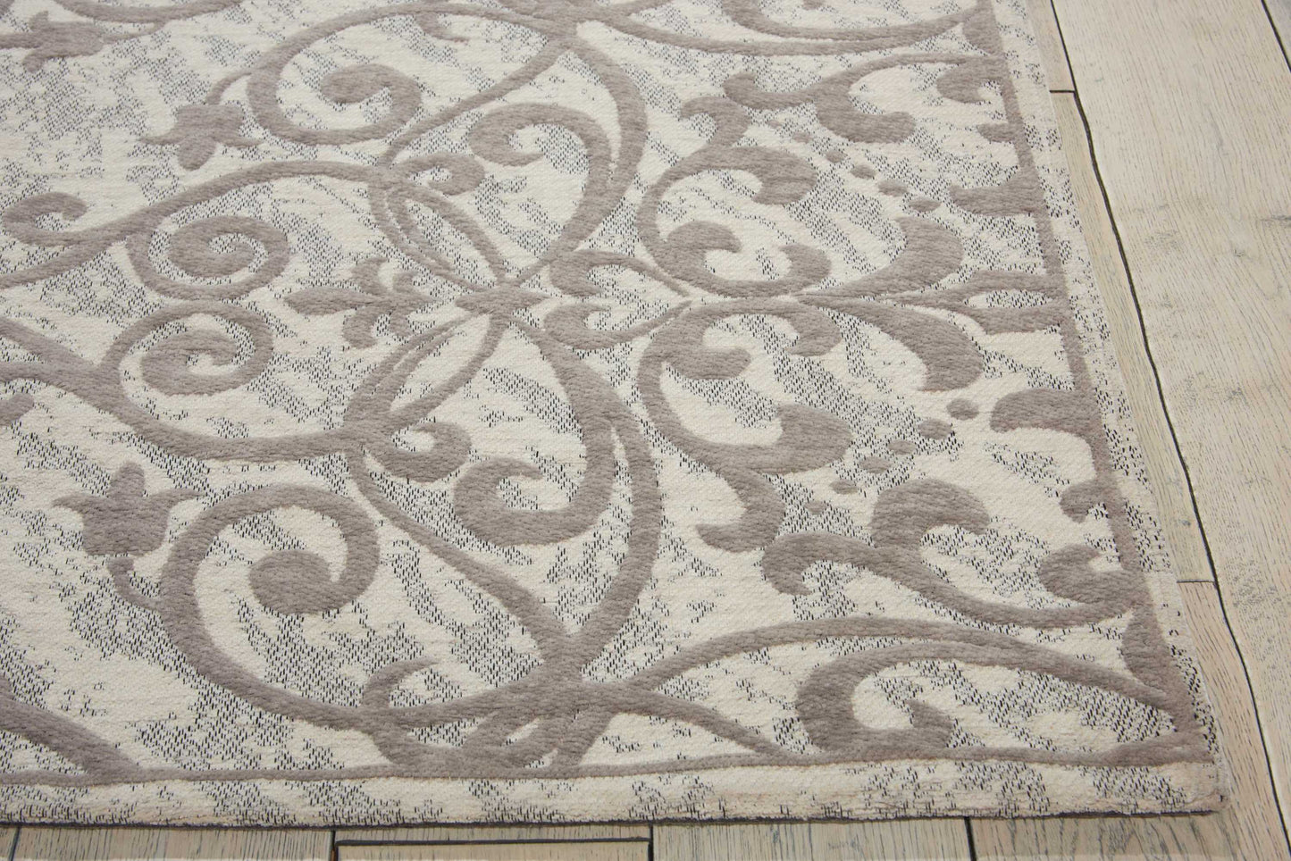 Nourison Home Damask  Ivory Grey  Traditional