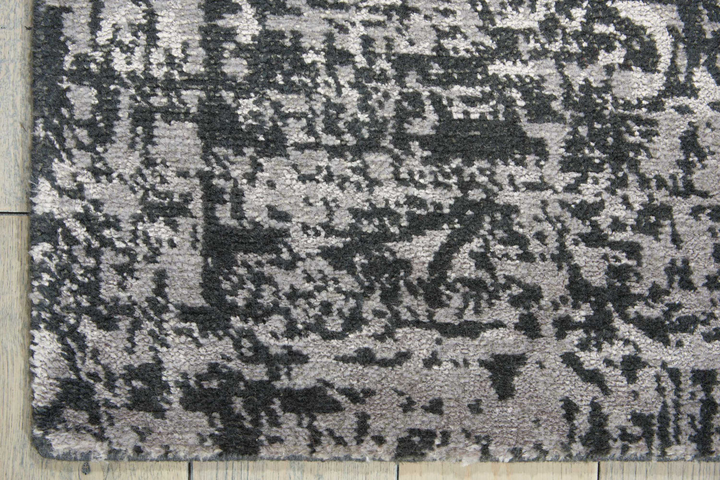 Nourison Home Twilight  Onyx  Transitional