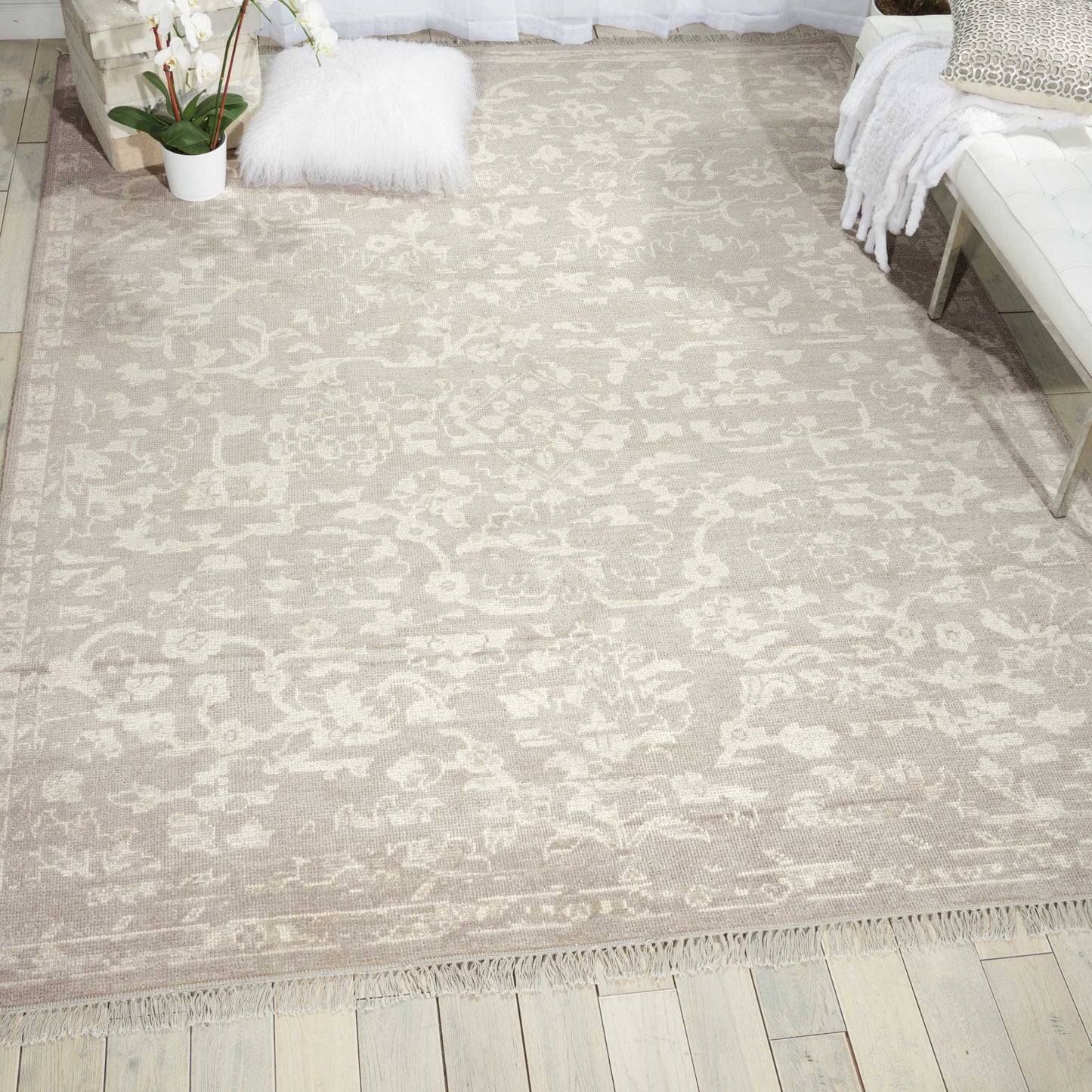 Nourison Home Elan  Silver  Traditional