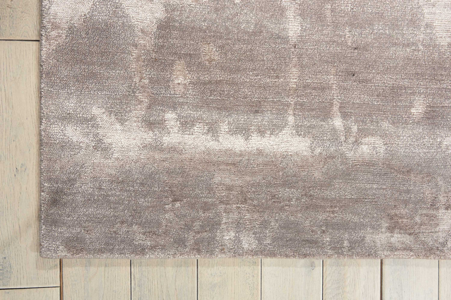 Nourison Home Silk Shadows  Silver  Contemporary