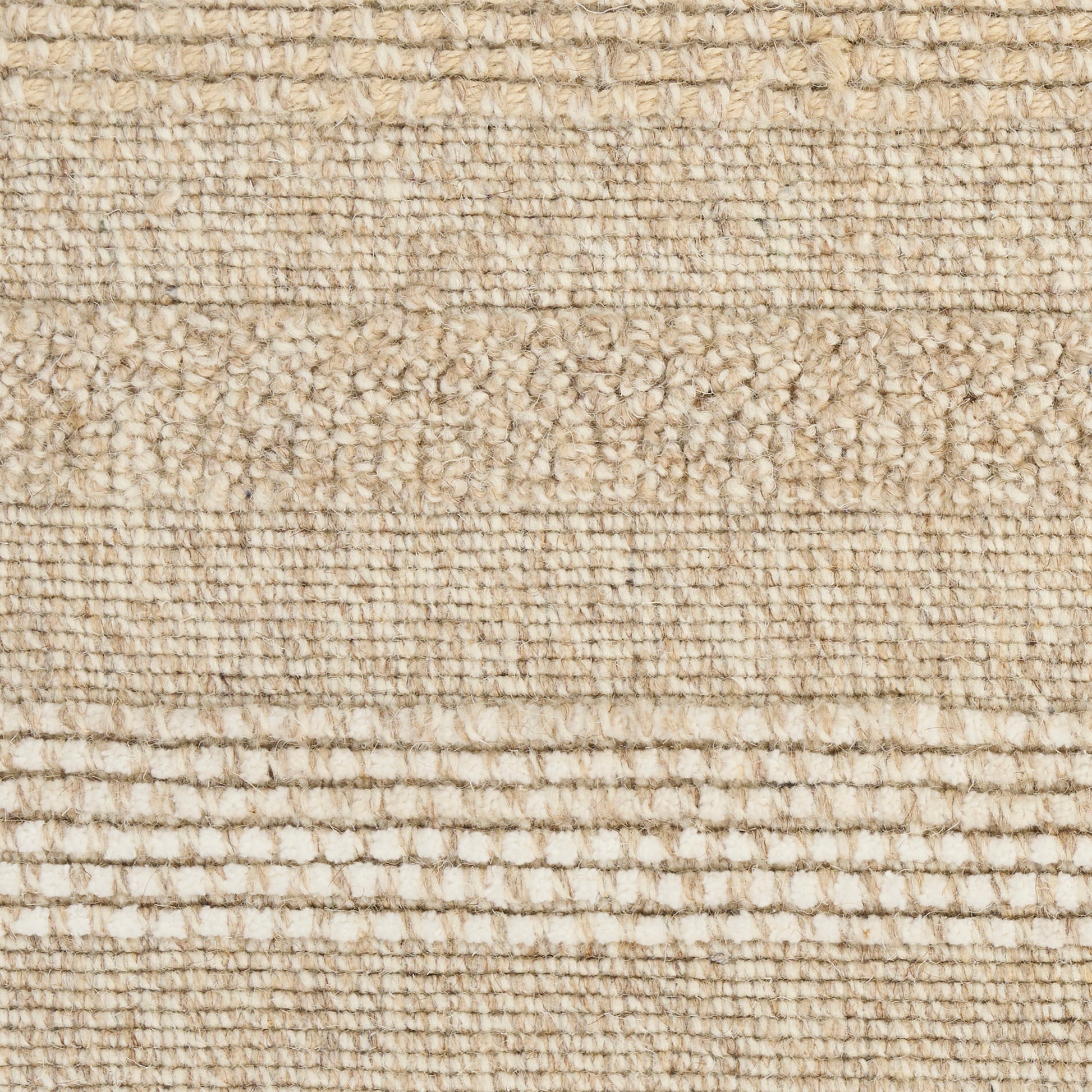 Nourison Home Embrace  Ivory Silver  Contemporary