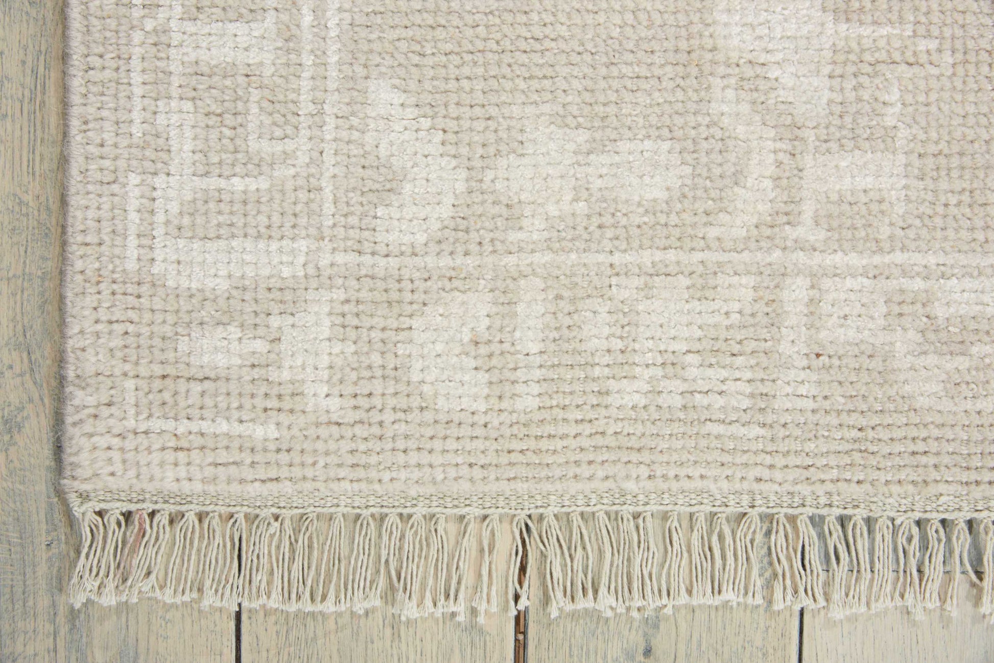Nourison Home Elan  Light Grey  Traditional