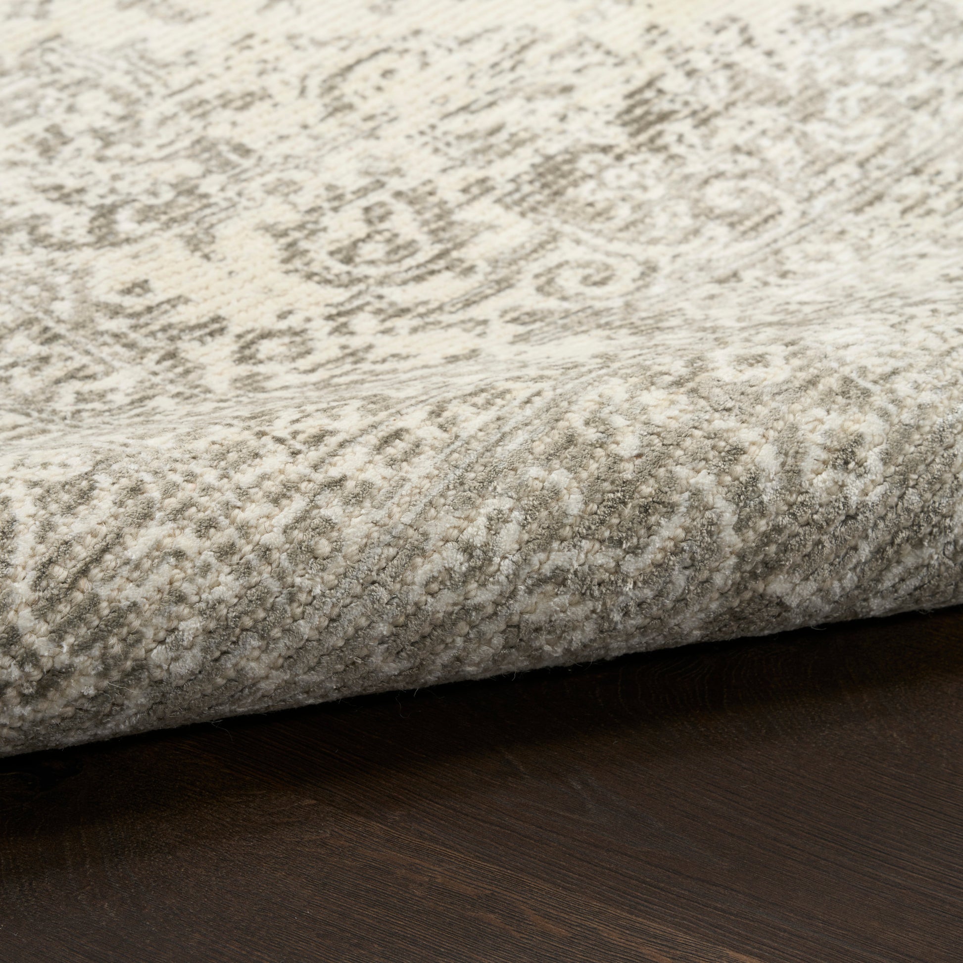 Nourison Home Azalea  Ivory Grey  Traditional