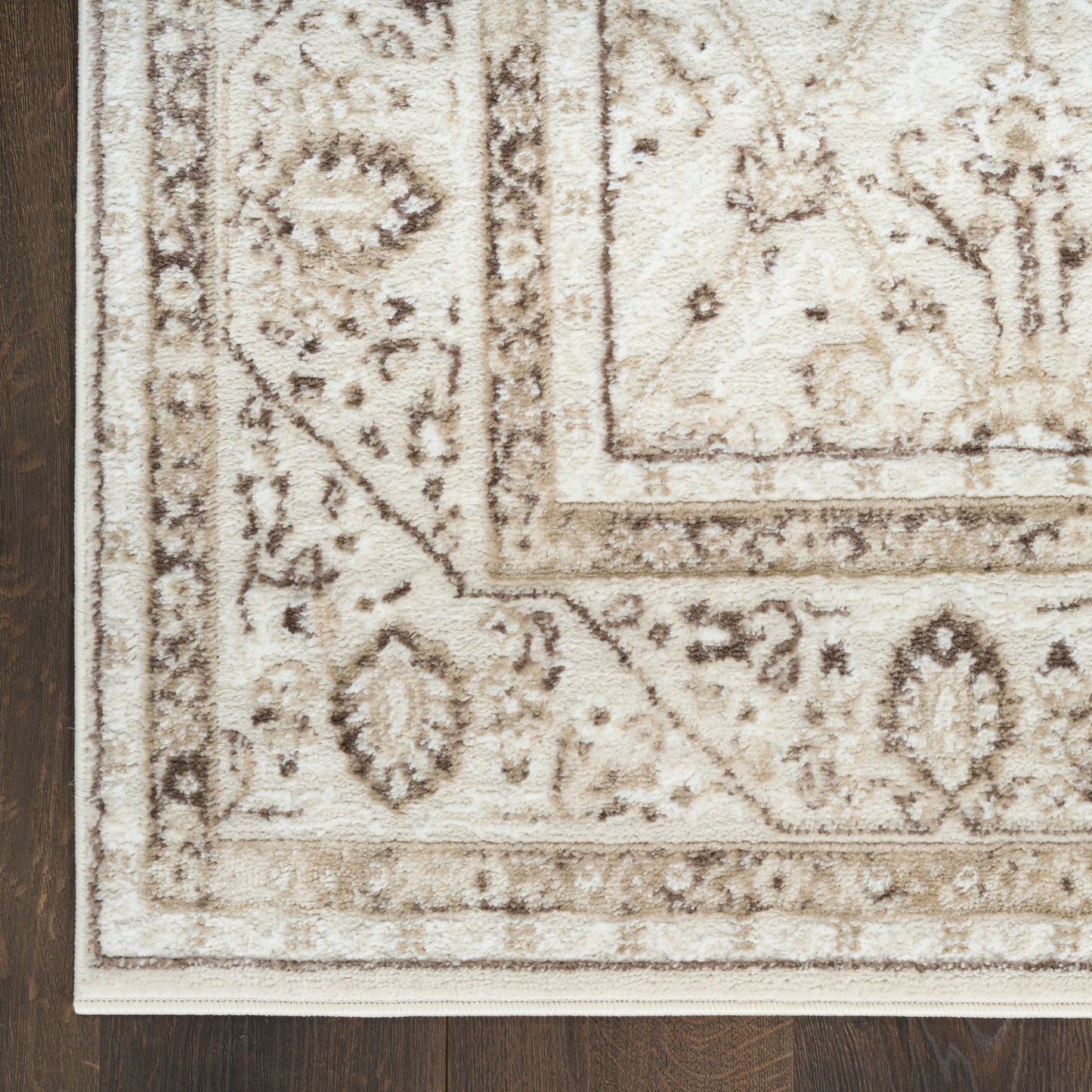 Nourison Home Dekor  Ivory Brown  Traditional