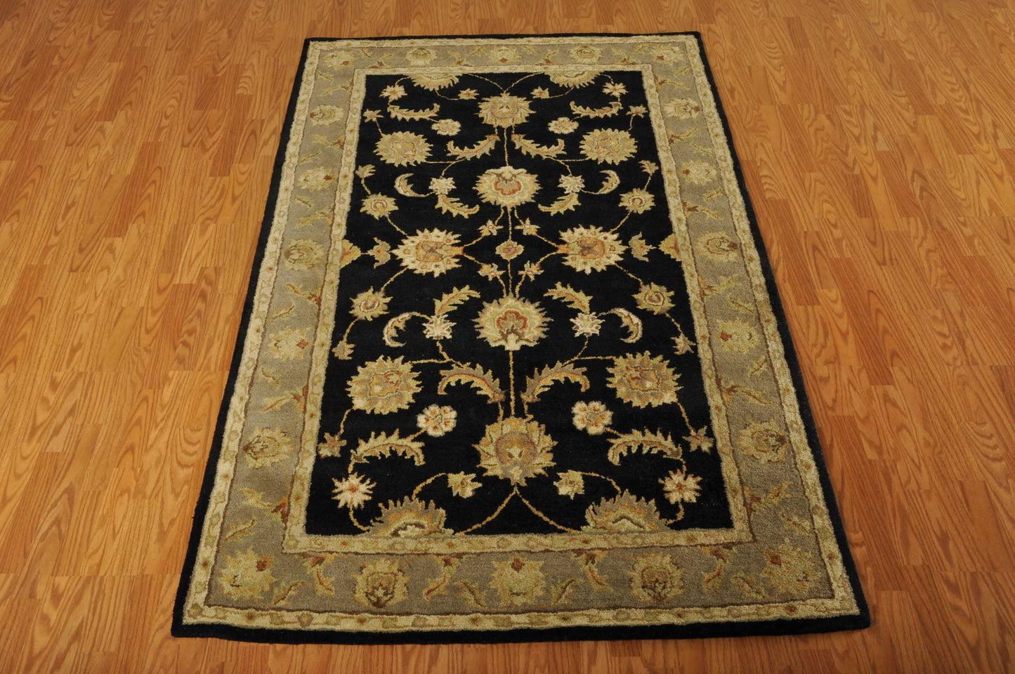 Nourison Home India House  Black  Traditional