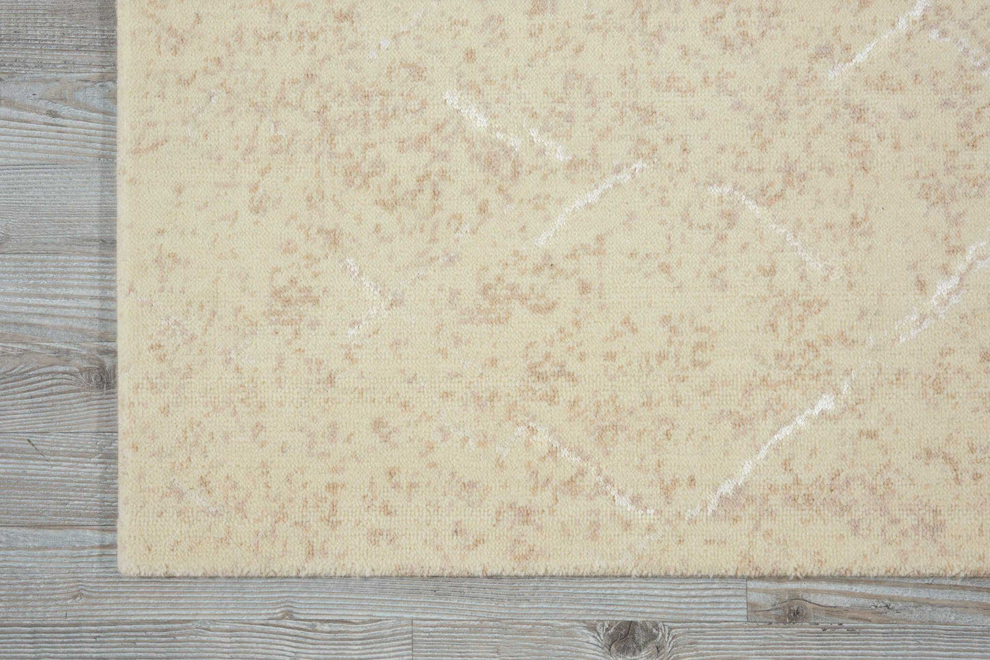 Nourison Home Silk Elements  Natural  Traditional