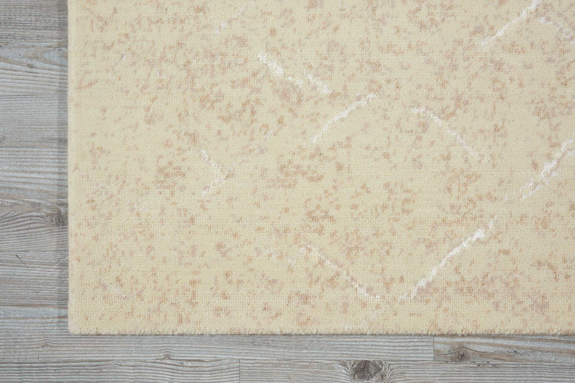 Nourison Home Silk Elements  Natural  Traditional