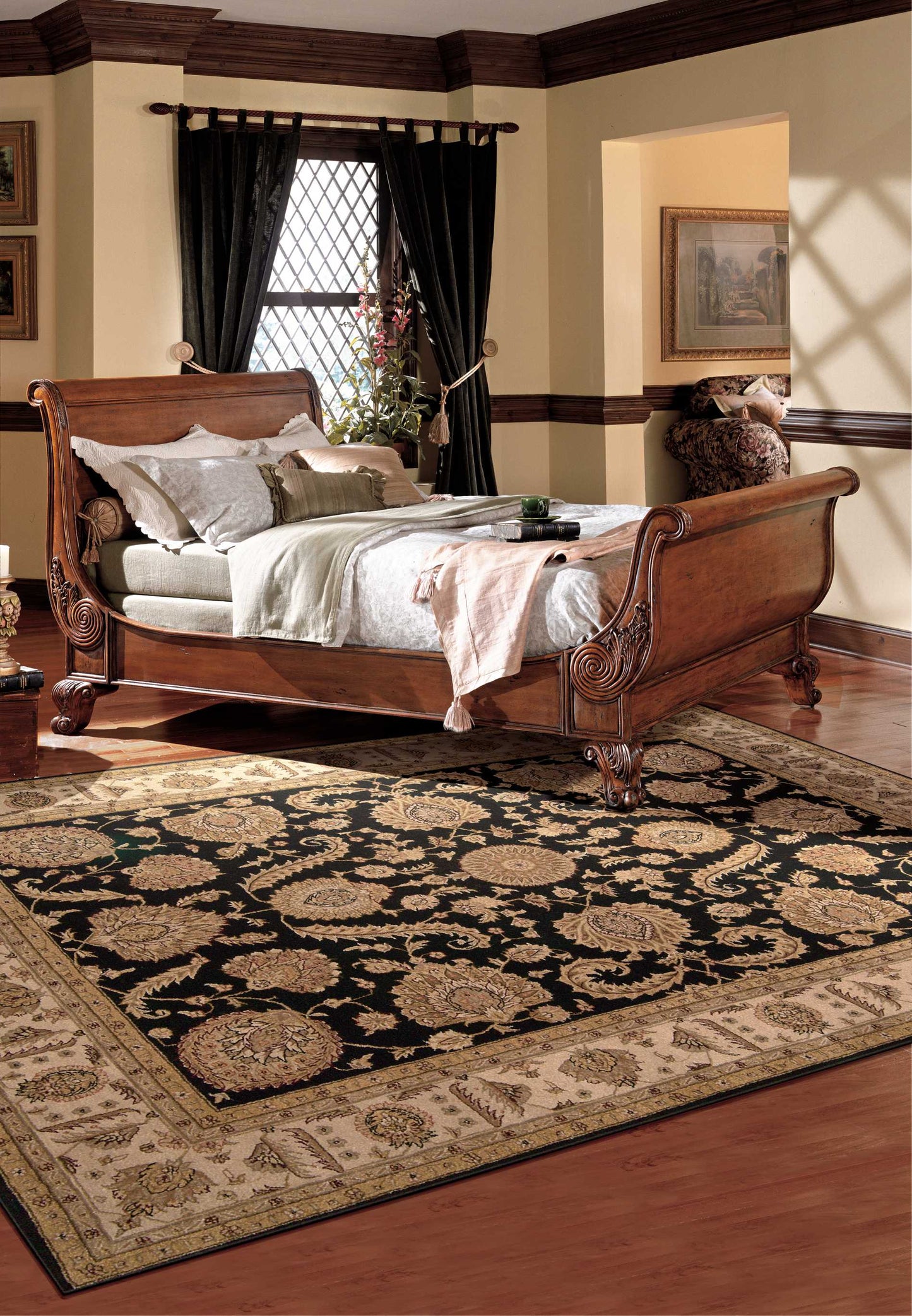 Nourison Home Heritage Hall  Black  Traditional