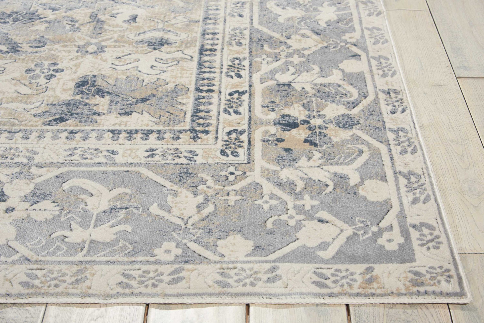 Nourison Home Malta  Ivory Blue  Traditional