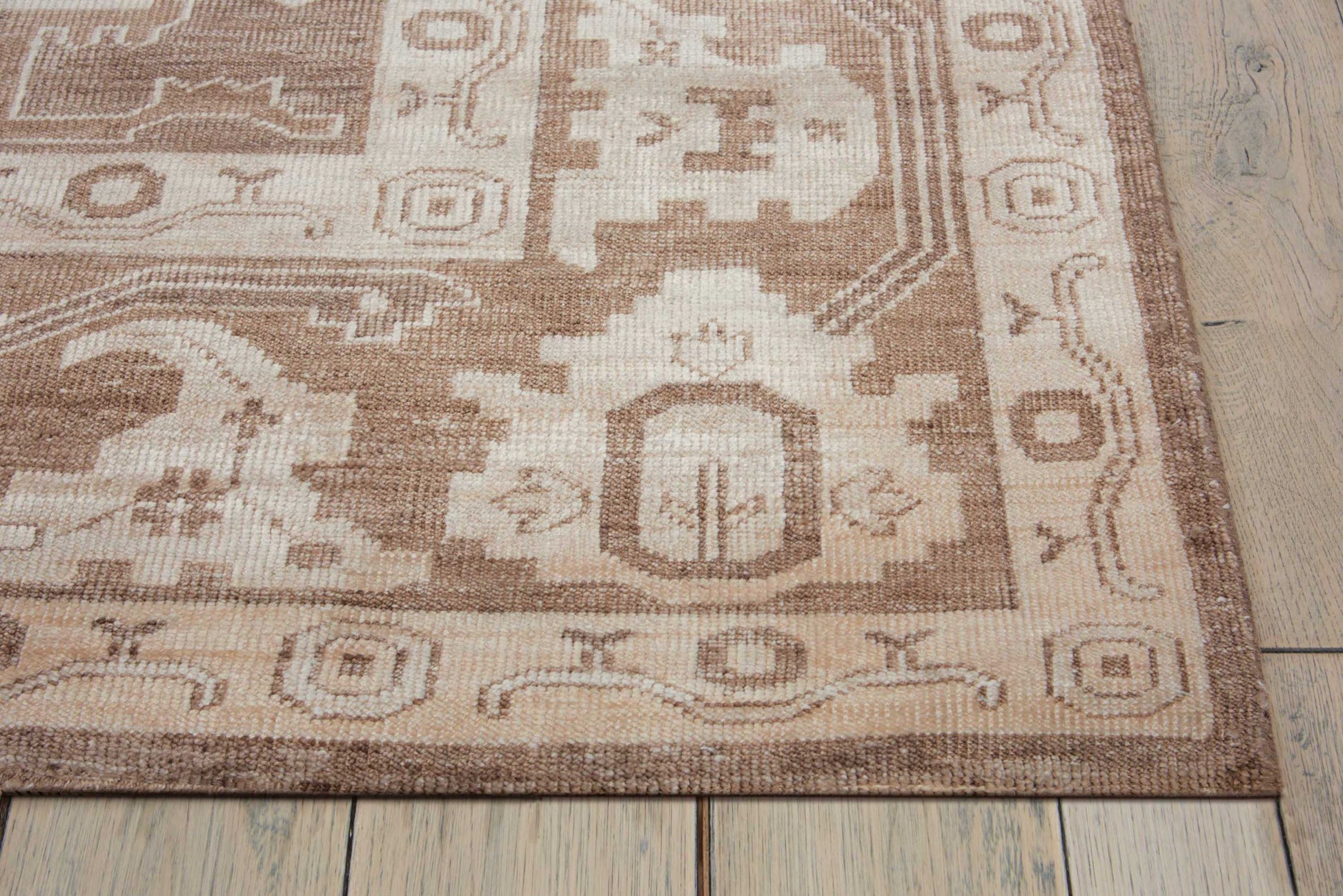 Nourison Home Aldora  Mocha  Traditional
