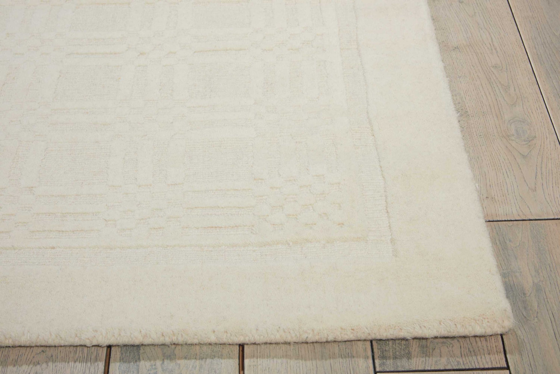 Nourison Home Westport  Ivory  Transitional