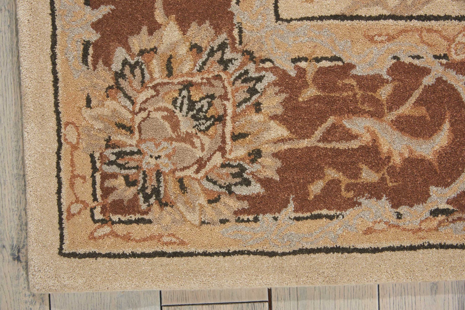 Nourison Home Heritage Hall  Mist  Traditional