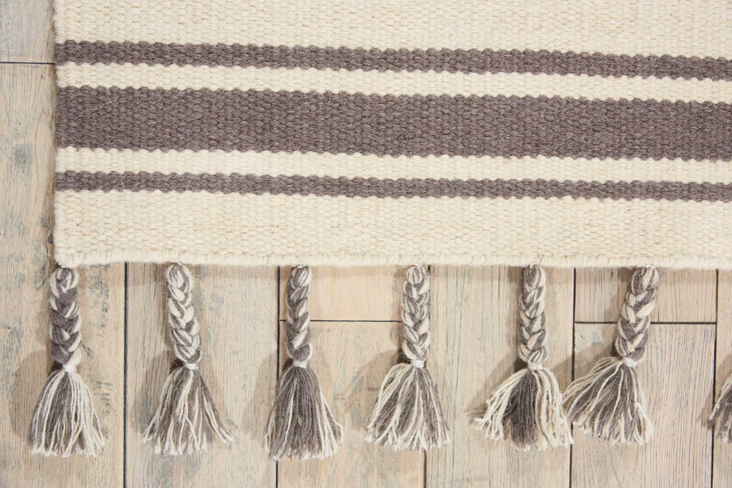 Nourison Home Rio Vista  Ivory Grey  Contemporary