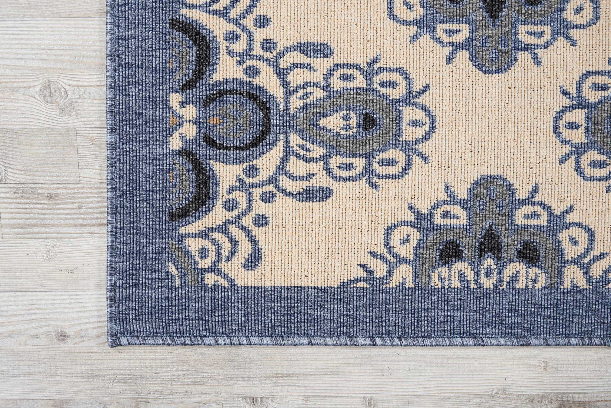 Nourison Home Caribbean  Ivory Blue  Transitional