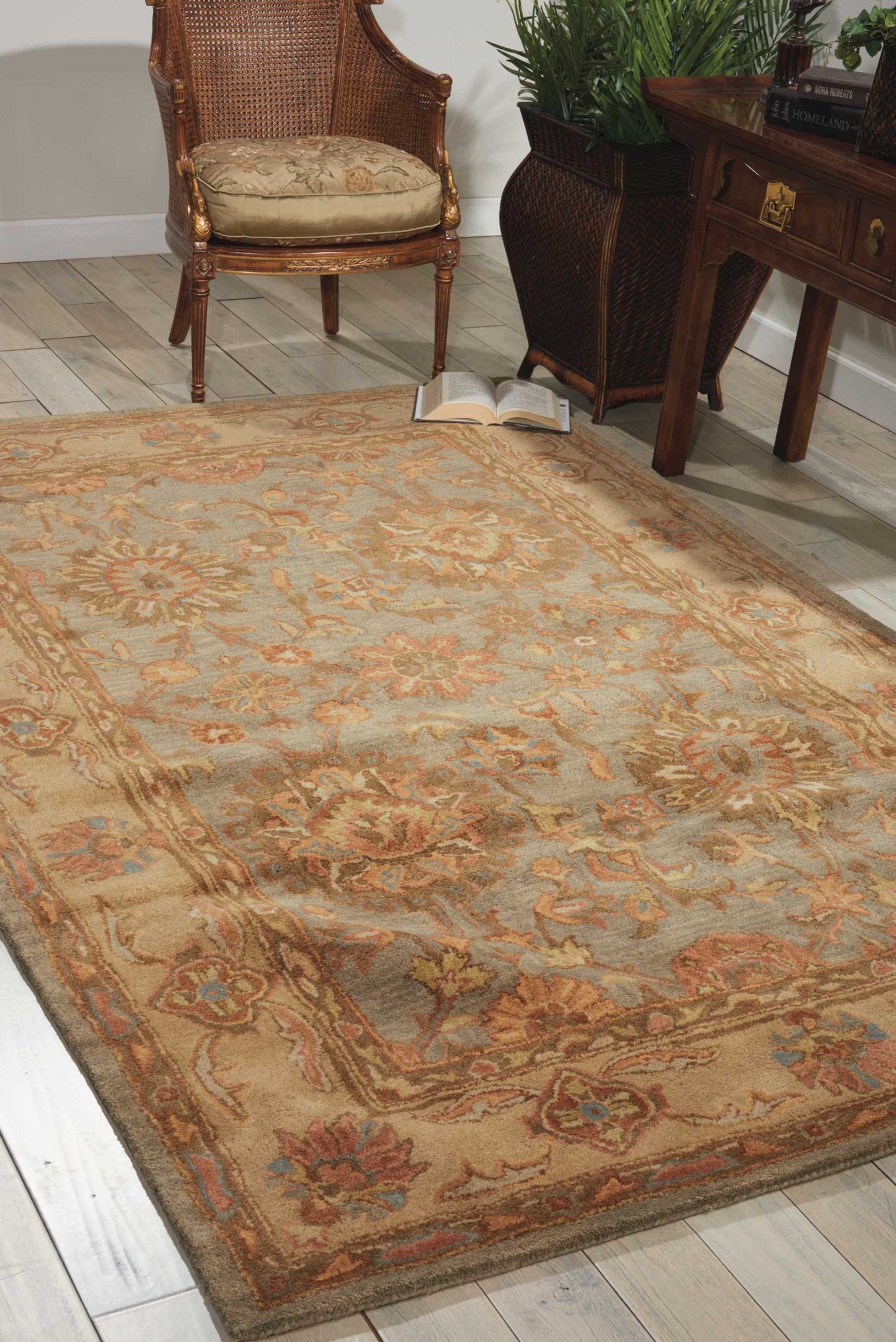 Nourison Home Jaipur  Aqua  Traditional