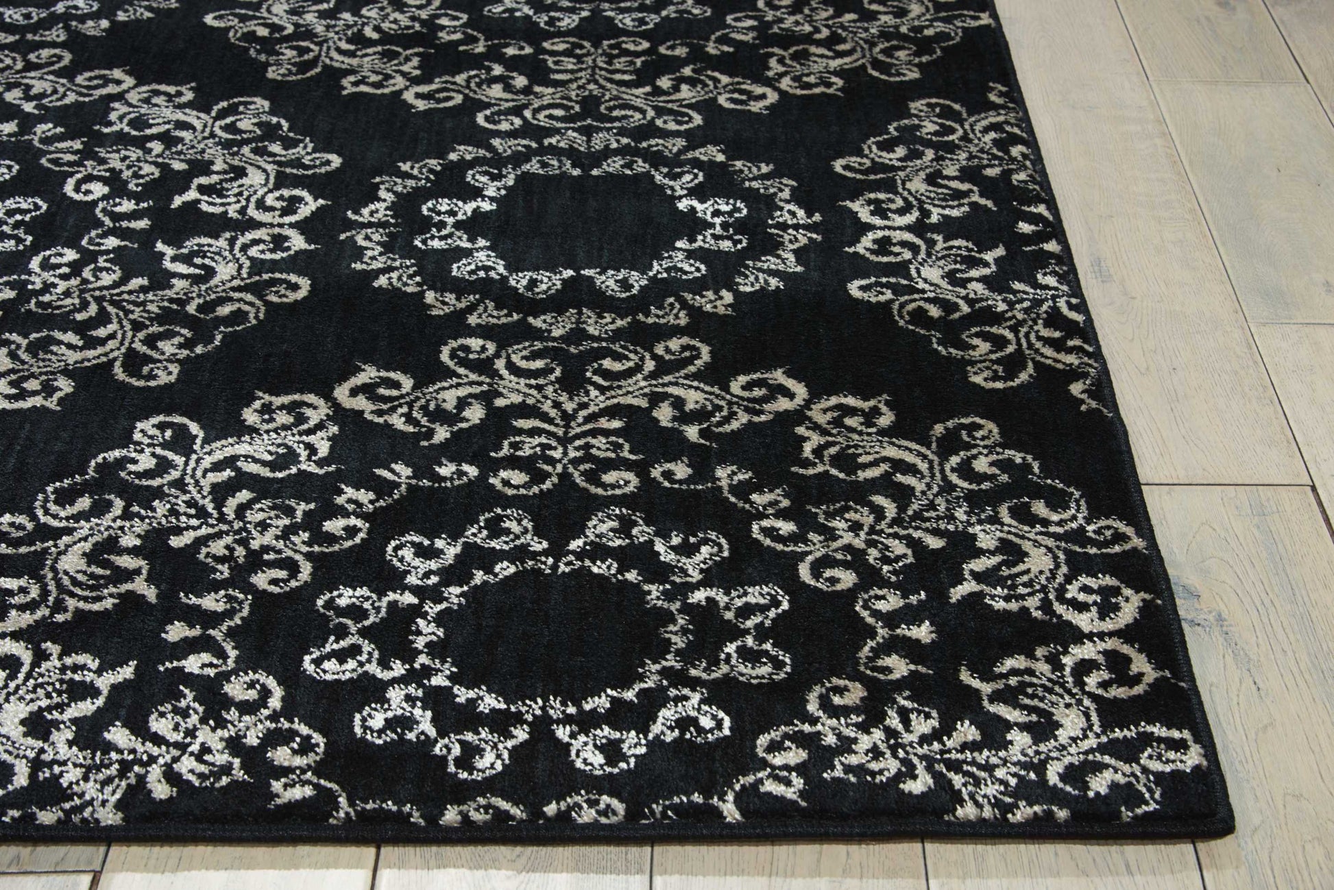 Nourison Home Tranquility  Black  Transitional