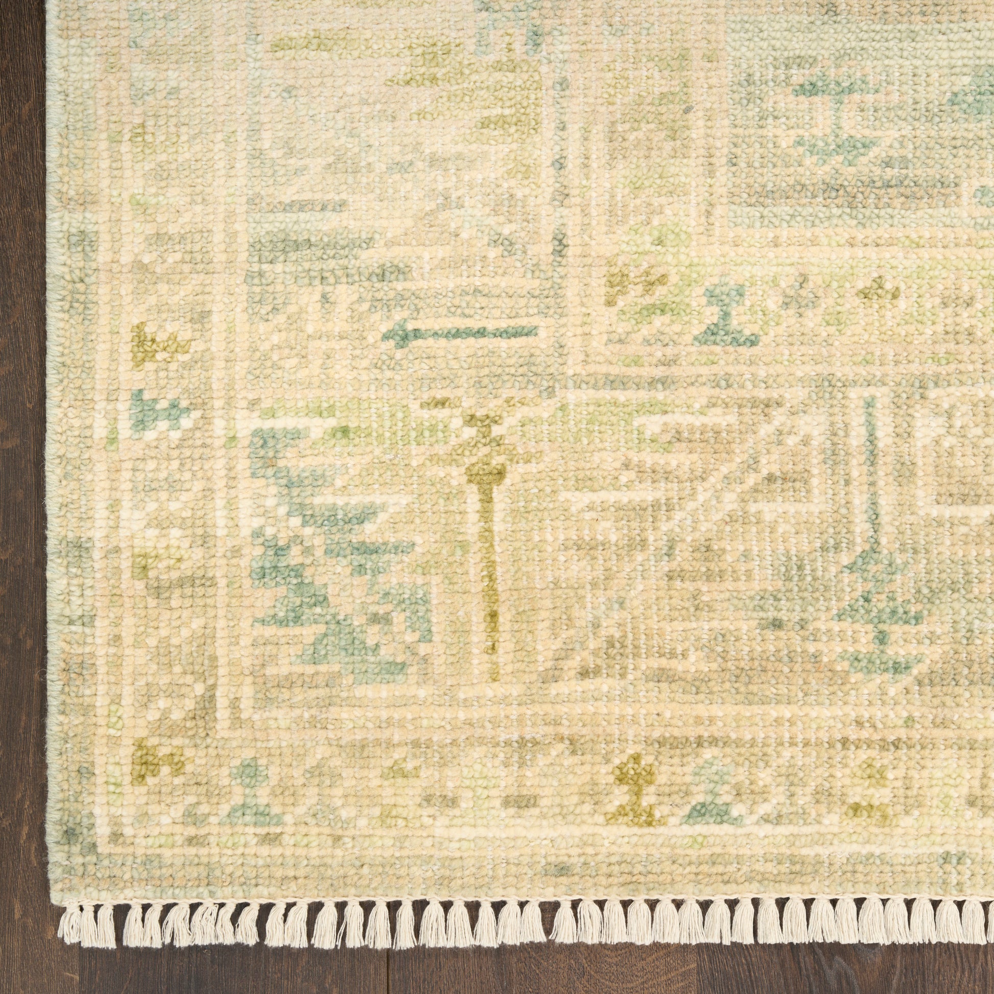 Nourison Home Odessa  Green  Traditional