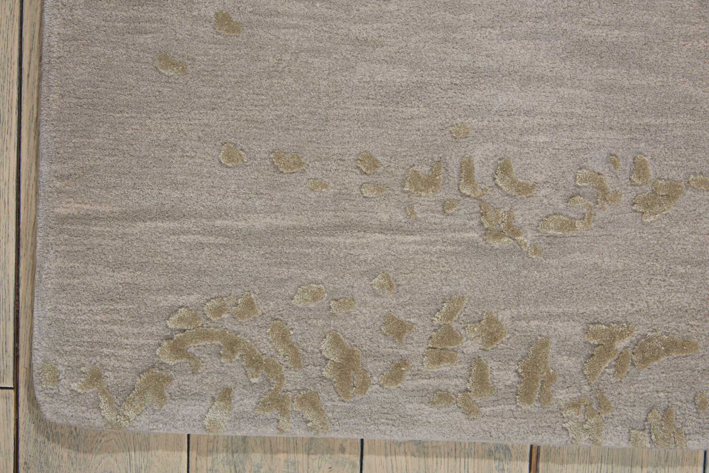 Nourison Home Opaline  Silver  Transitional