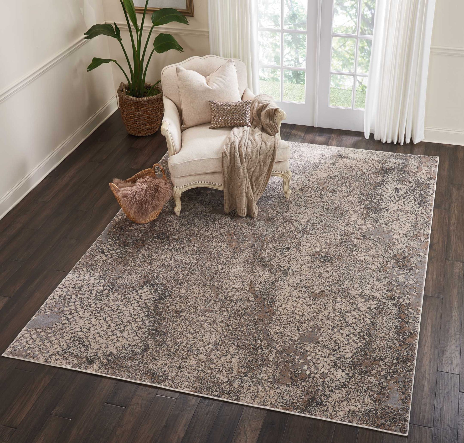 Nourison Home Heritage  Grey  Contemporary