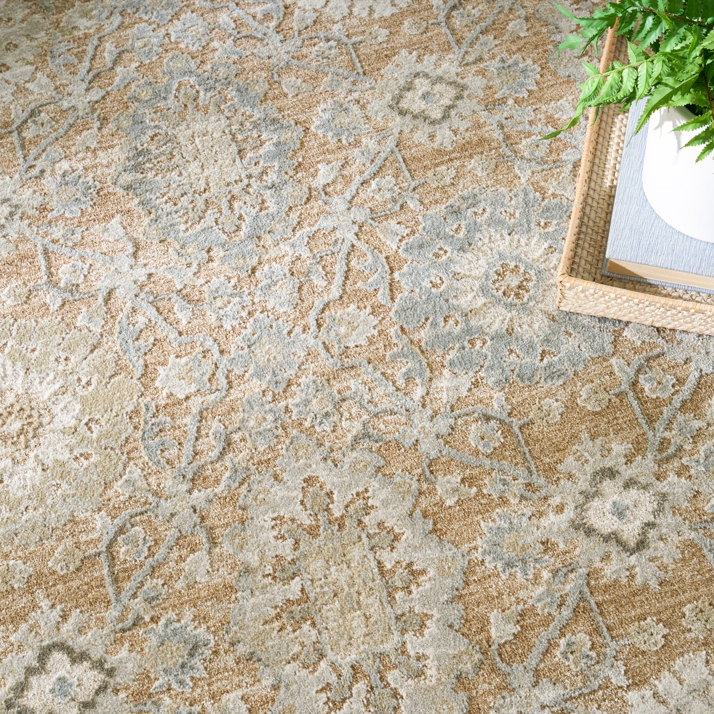 Nourison Home Envy  Mocha  Traditional