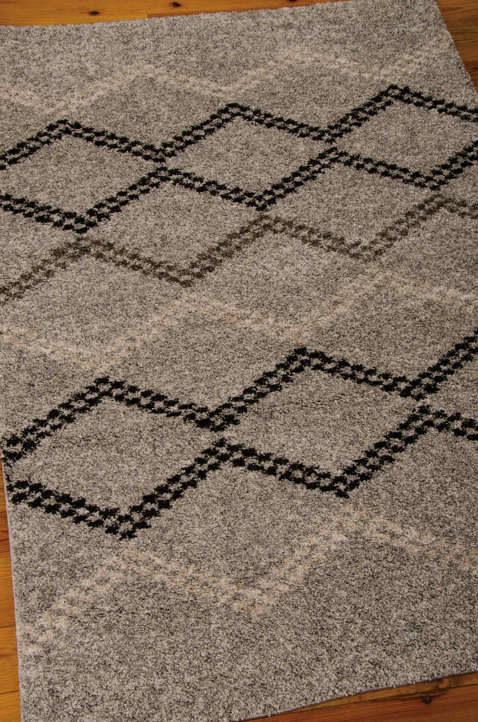 Nourison Home Tangier  Silver  Transitional