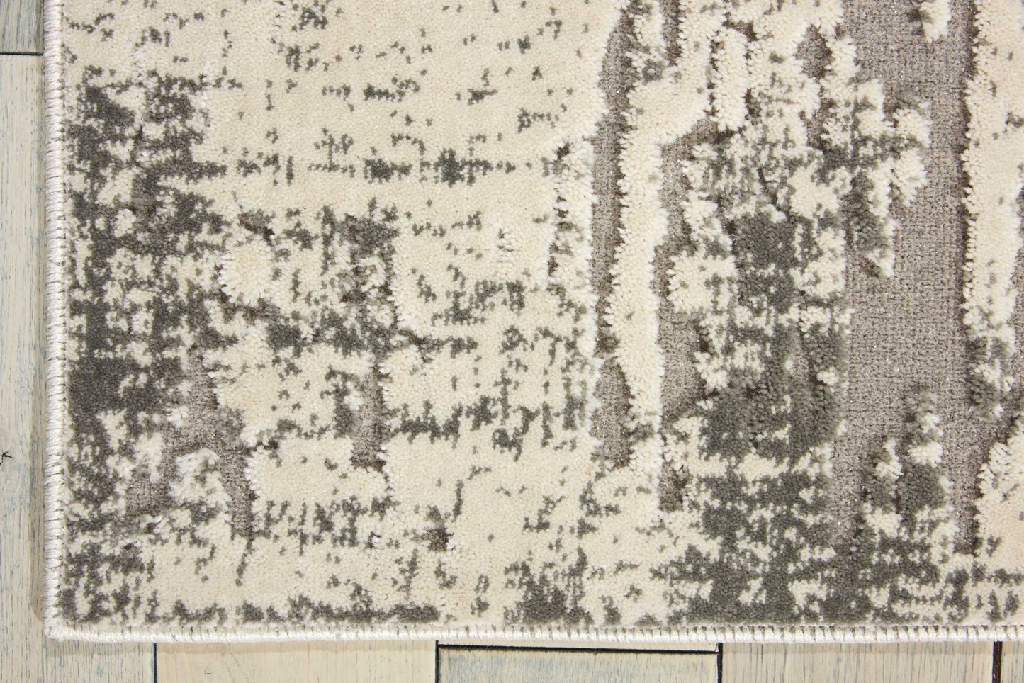 Michael Amini Gleam  Ivory Grey  Contemporary