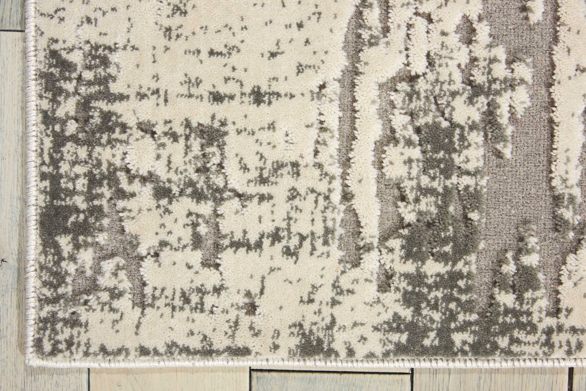 Michael Amini Gleam  Ivory Grey  Contemporary