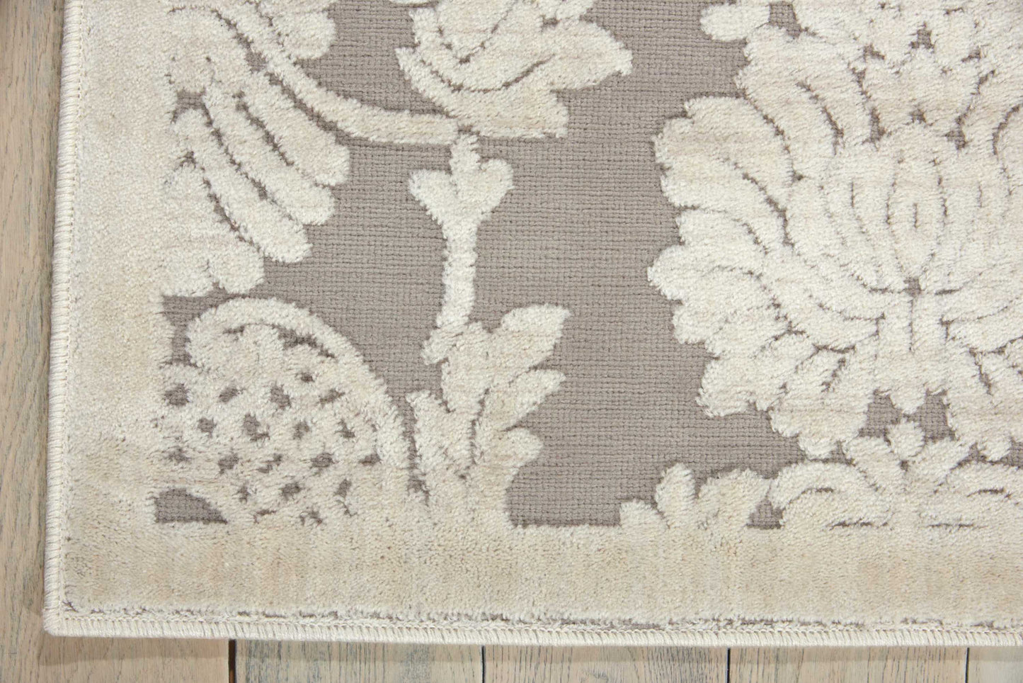 Nourison Home Graphic Illusions  Nickel  Transitional