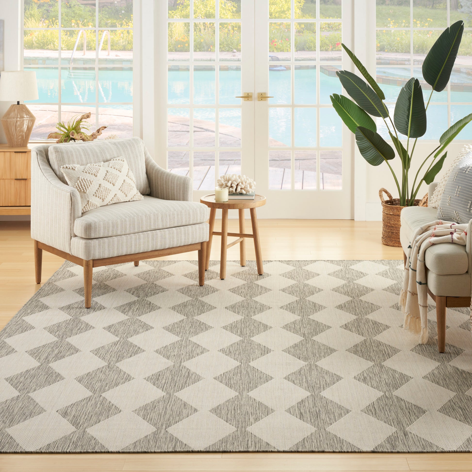 Nourison Home Positano  Light Grey  Contemporary