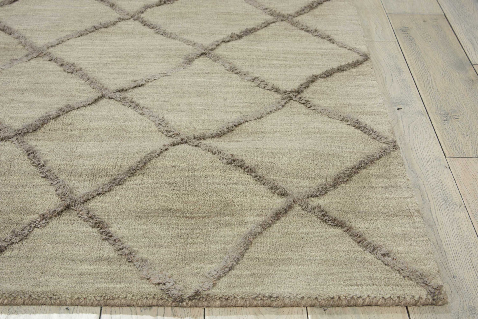 Nourison Home Lunette  Silver  Transitional