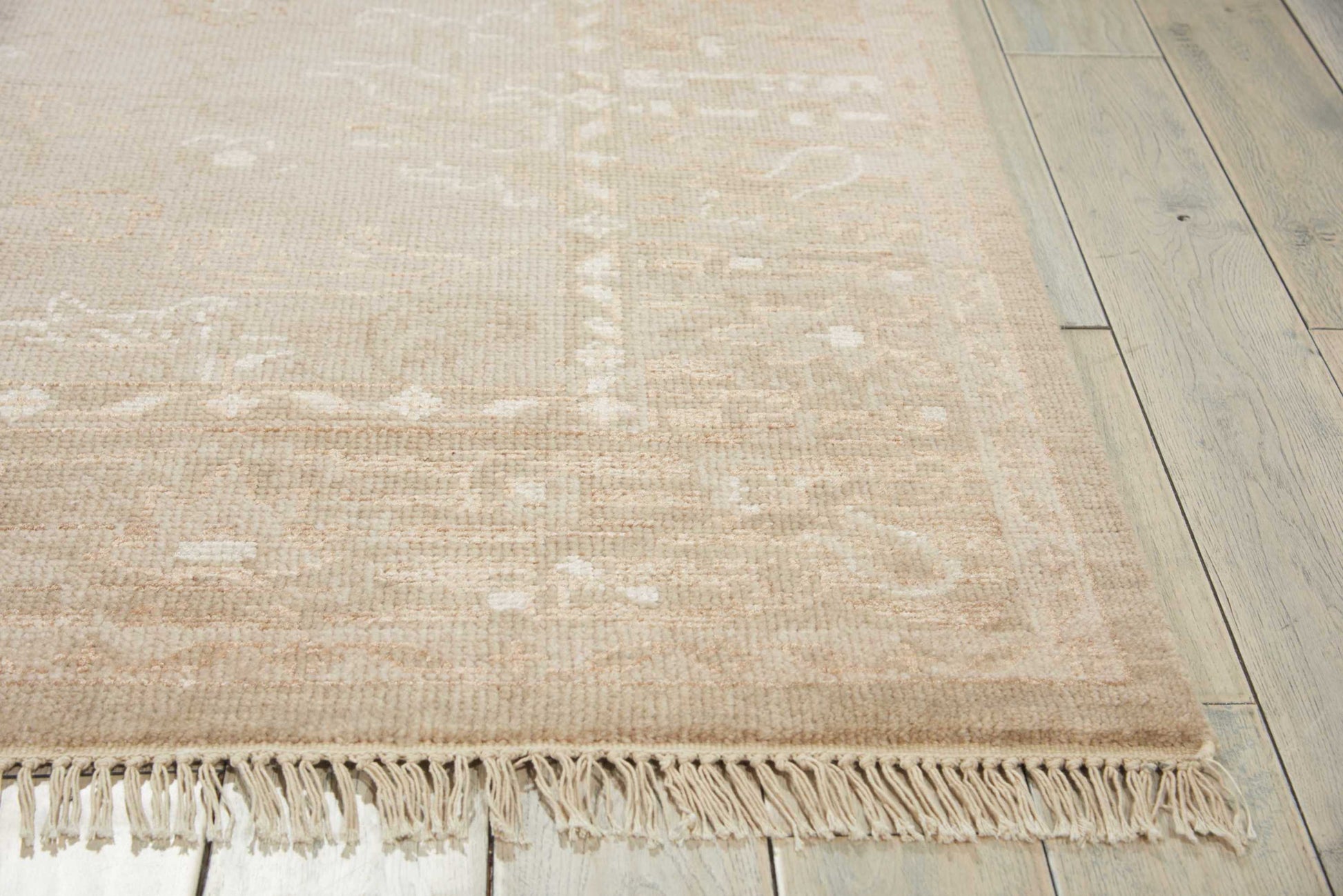 Nourison Home Elan  Gold  Traditional