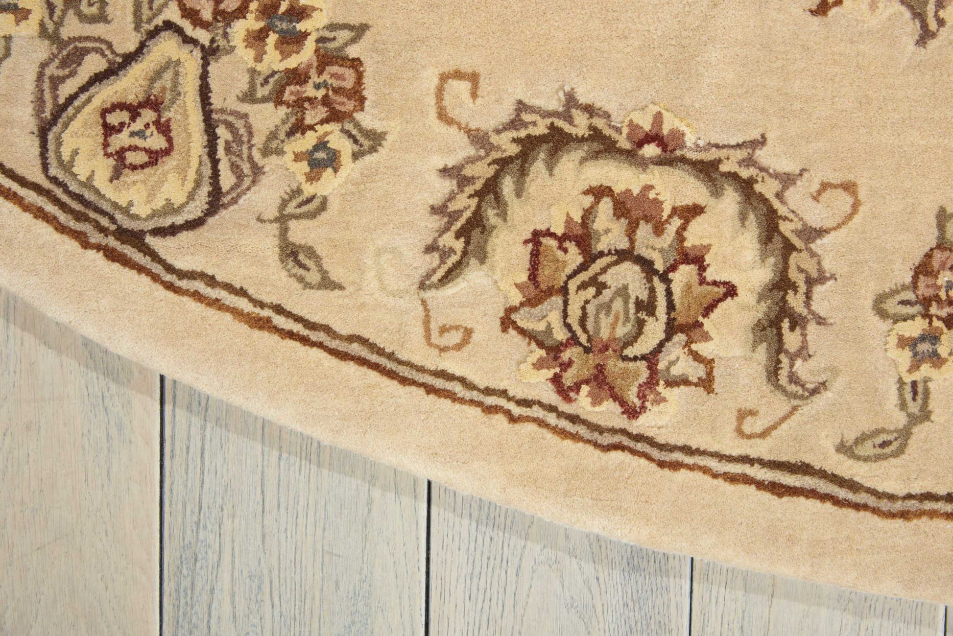Nourison Home Nourison 2000  Beige  Traditional