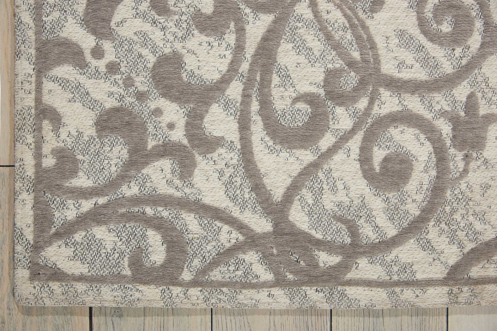 Nourison Home Damask  Ivory Grey  Traditional