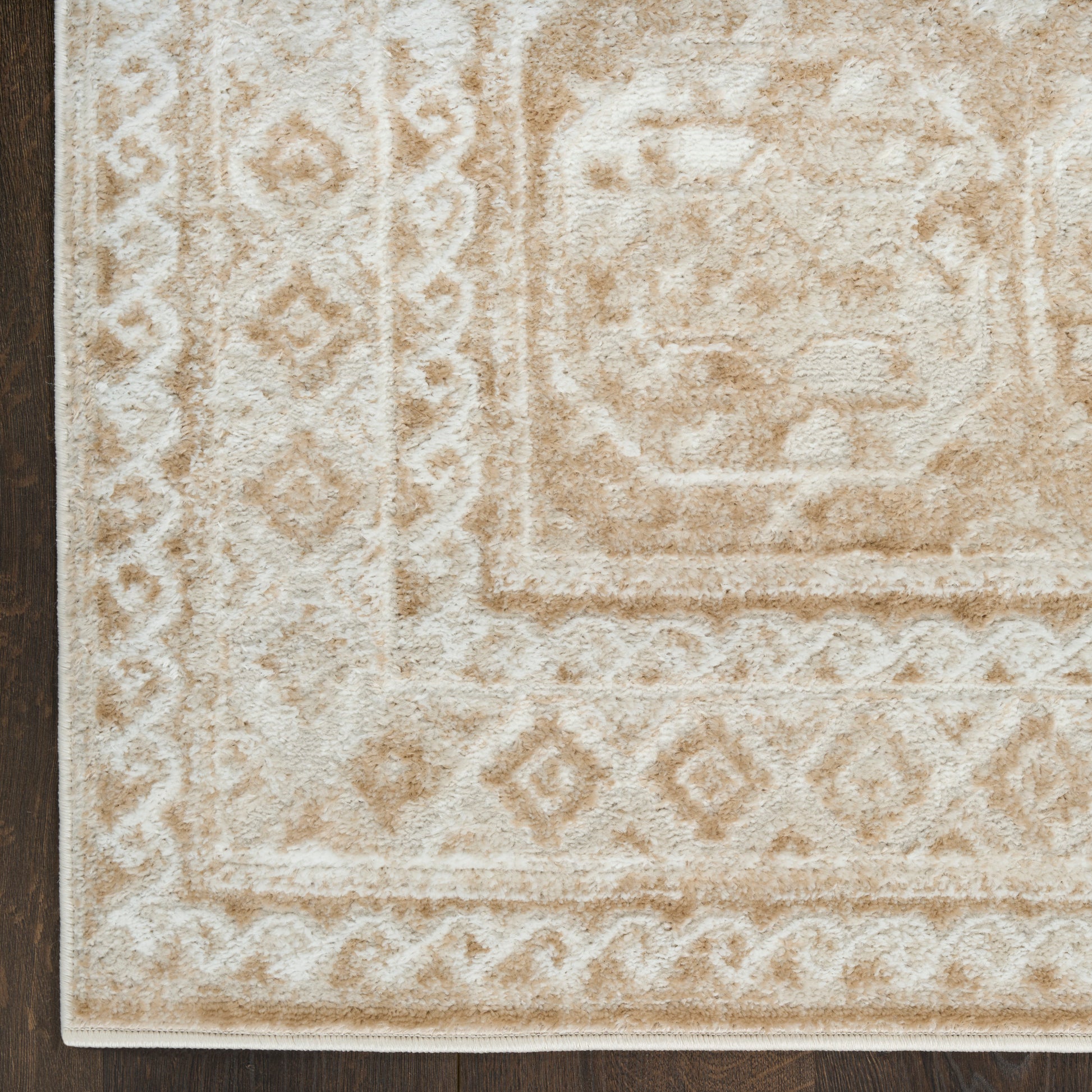 Nourison Home Dekor  Cream Beige  Traditional