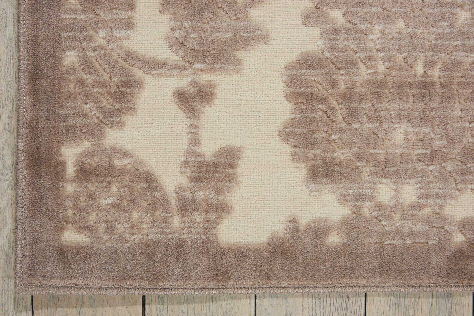 Nourison Home Graphic Illusions  Ivory Latte  Transitional