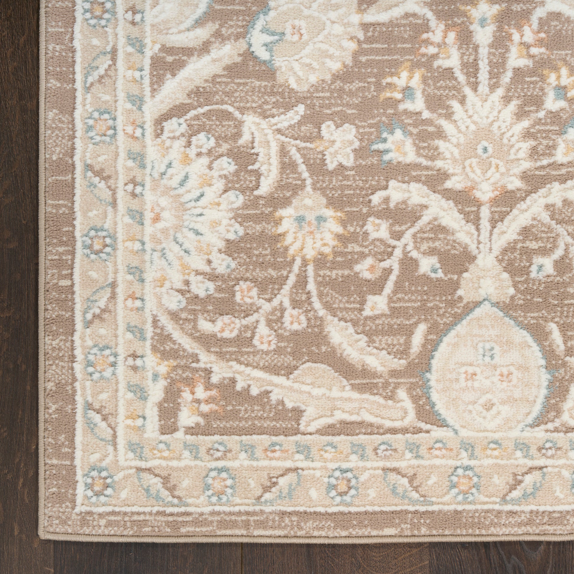 Nourison Home Isla  Mocha  Traditional