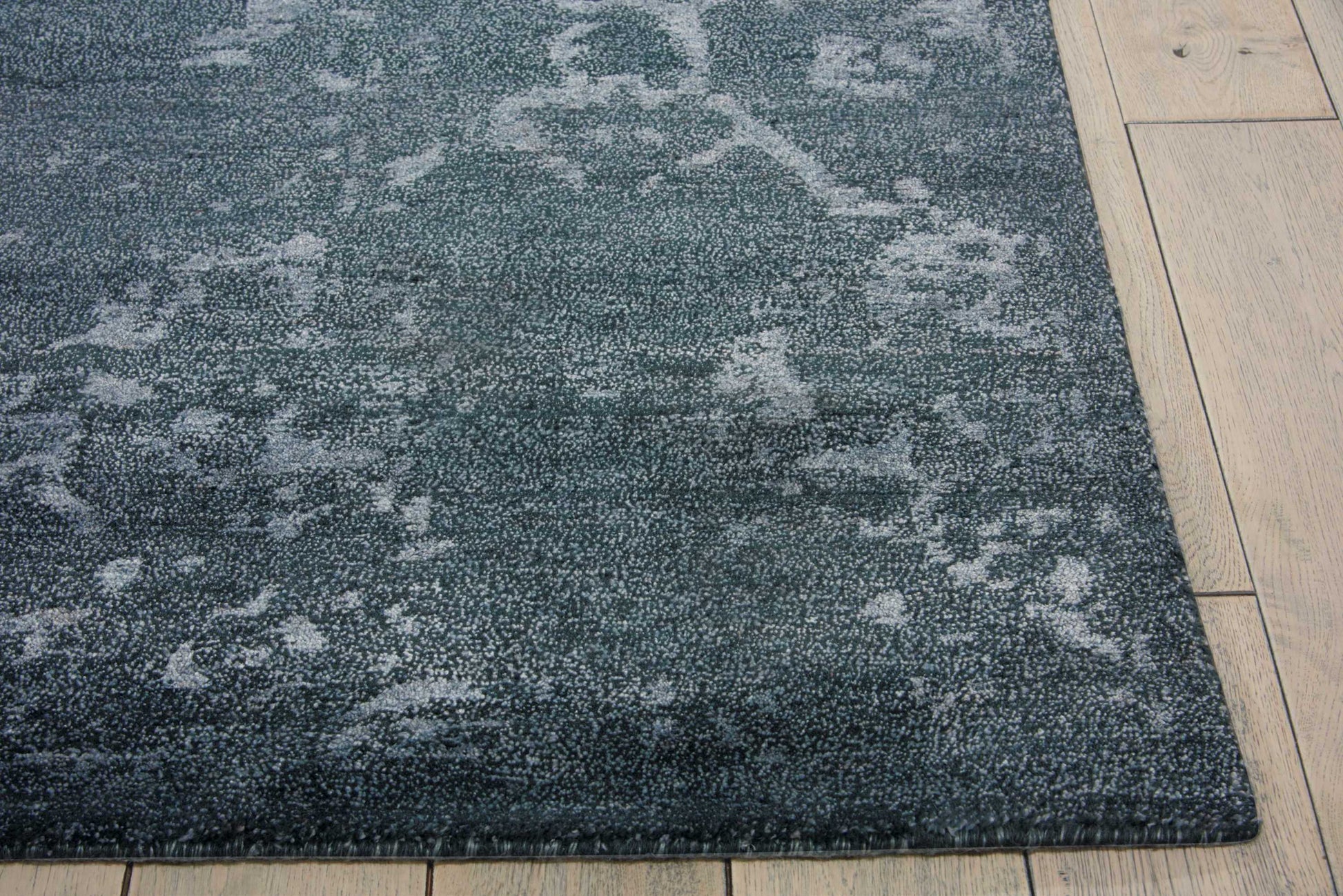 Nourison Home Silk Shadows  Blue Stone  Transitional