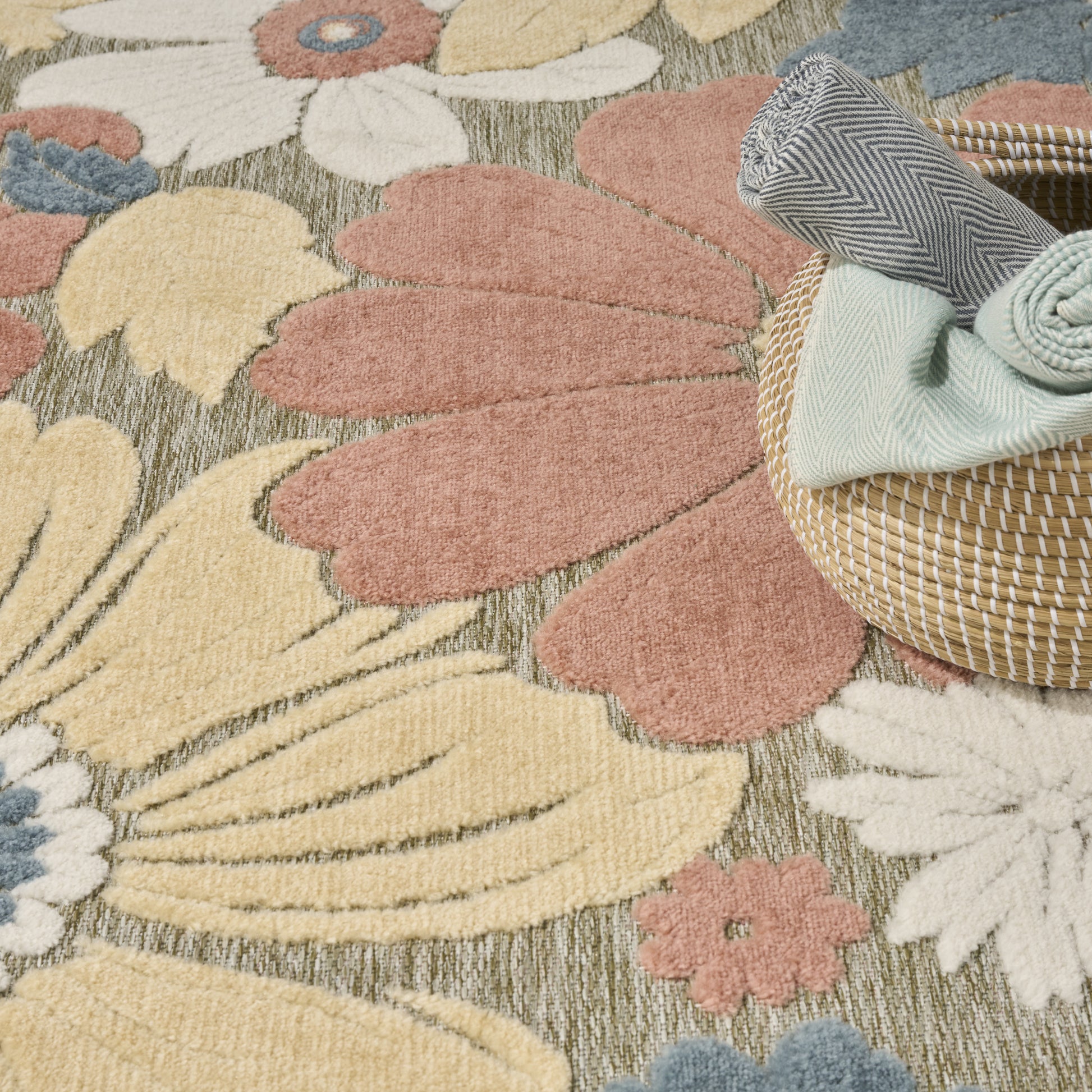 Nourison Home Aloha  Rose  Contemporary