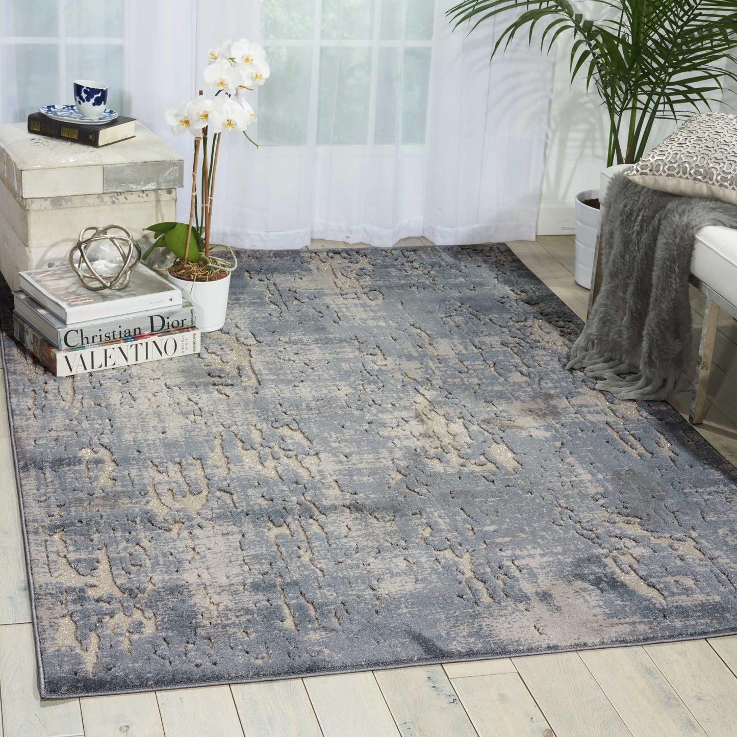 Michael Amini Gleam  Slate  Contemporary