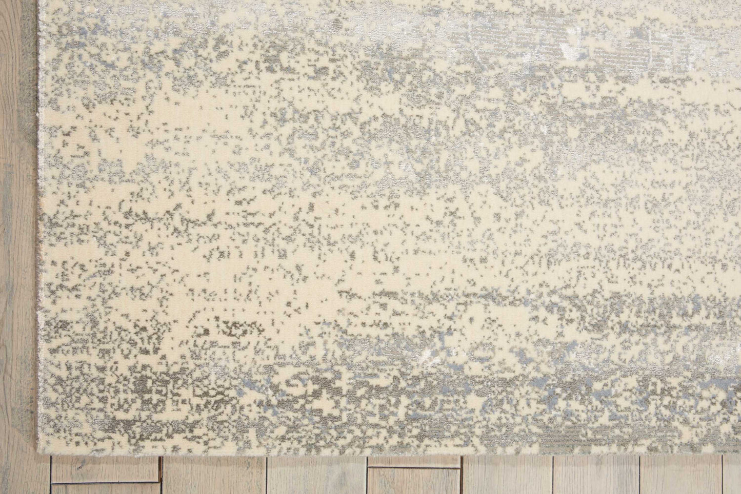 Nourison Home Luminance  Silver  Transitional