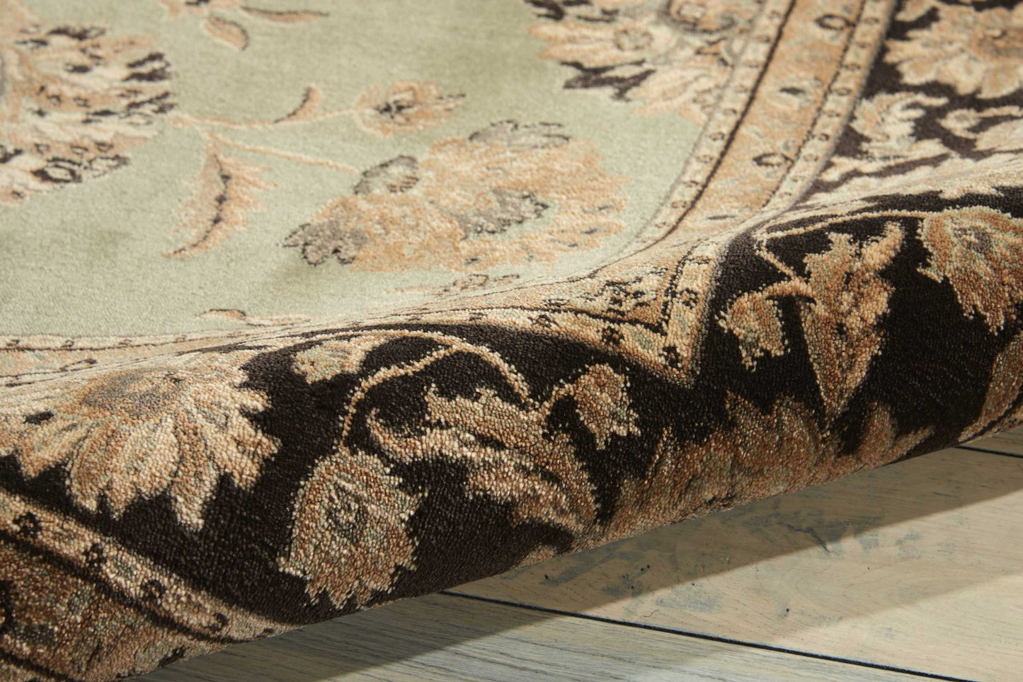 Nourison Home Ararat  Green  Traditional