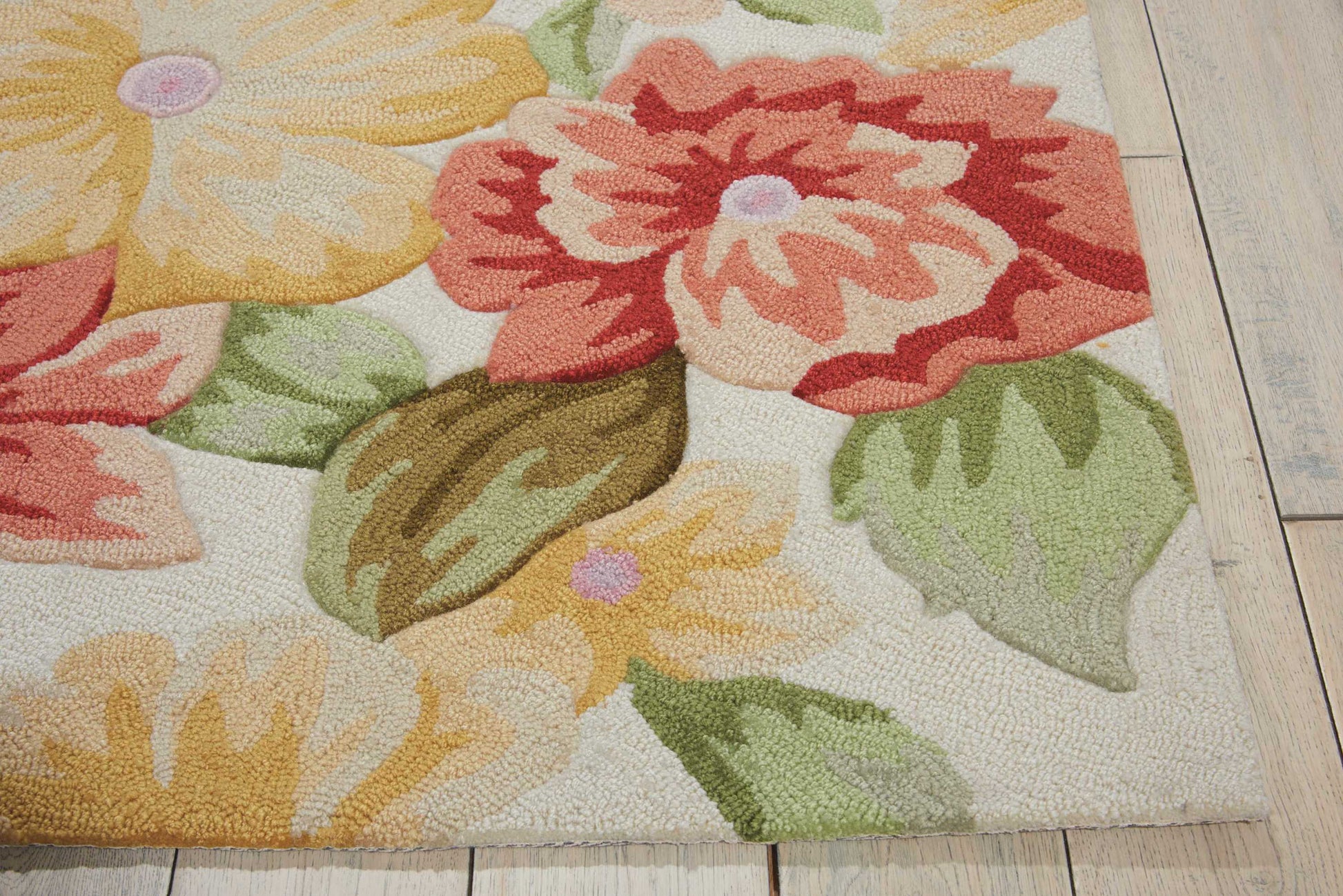Nourison Home Fantasy  Cream  Traditional
